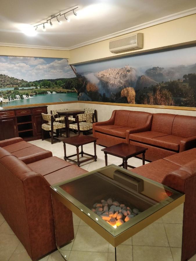 Casa de hóspedes Gavilanes 2 2*